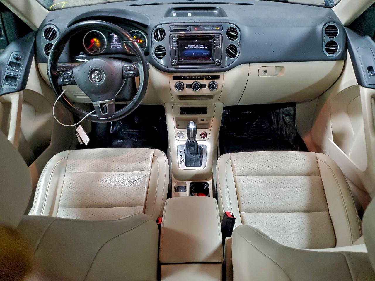 2017 VOLKSWAGEN TIGUAN S photo 8