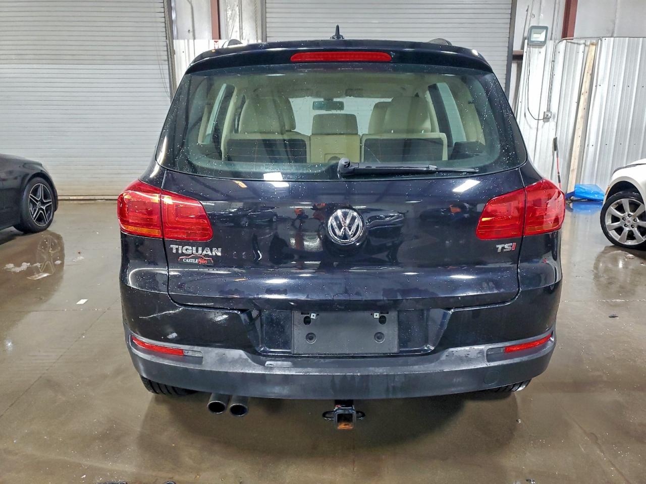 2017 VOLKSWAGEN TIGUAN S photo 6
