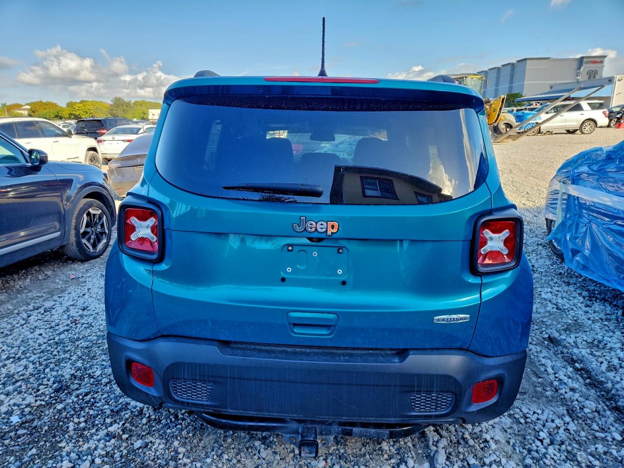 2019 JEEP RENEGADE LATITUDE photo 6
