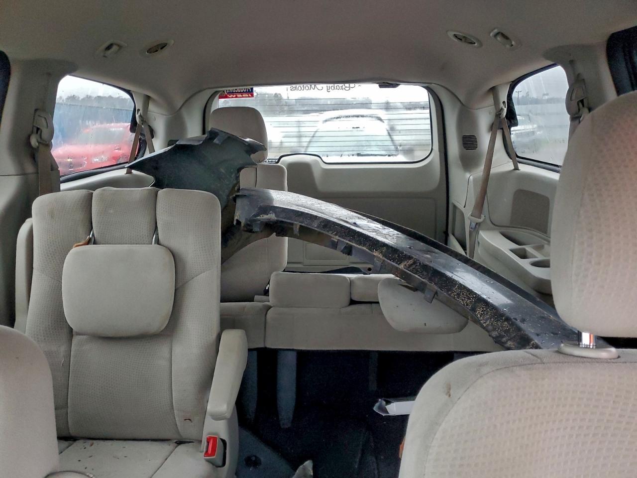 2012 DODGE GRAND CARAVAN SE photo 10