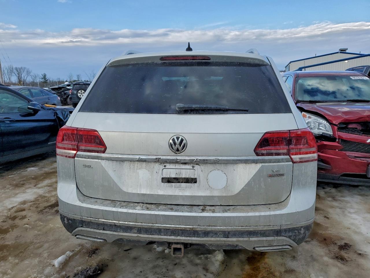 2018 VOLKSWAGEN ATLAS SEL PREMIUM photo 6