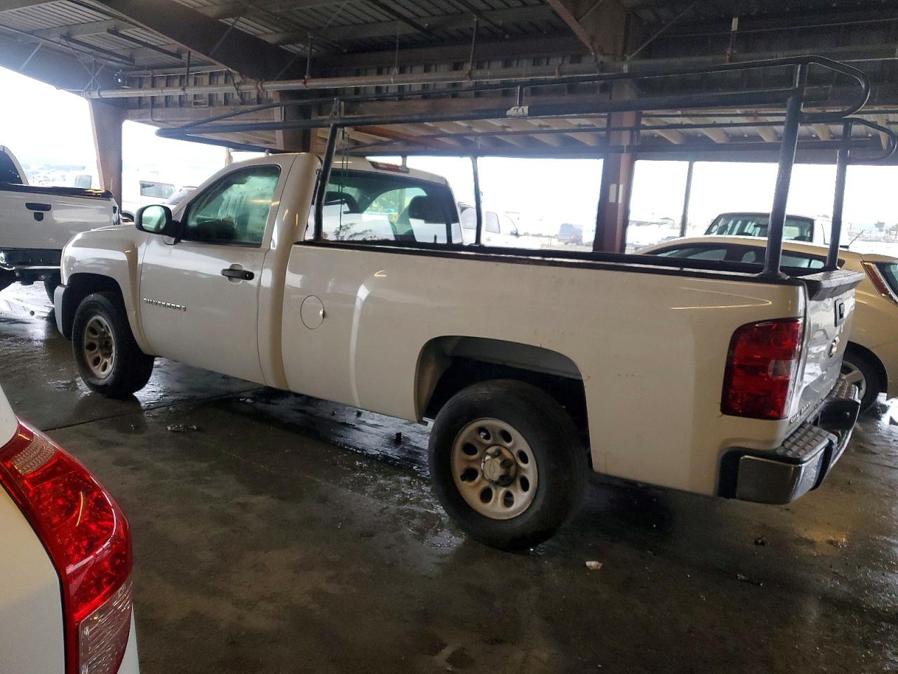 2007 CHEVROLET SILVERADO C1500 CLASSIC photo 2