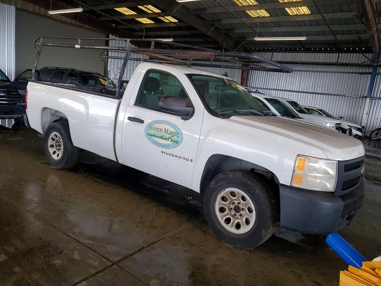 2007 CHEVROLET SILVERADO C1500 CLASSIC photo 4