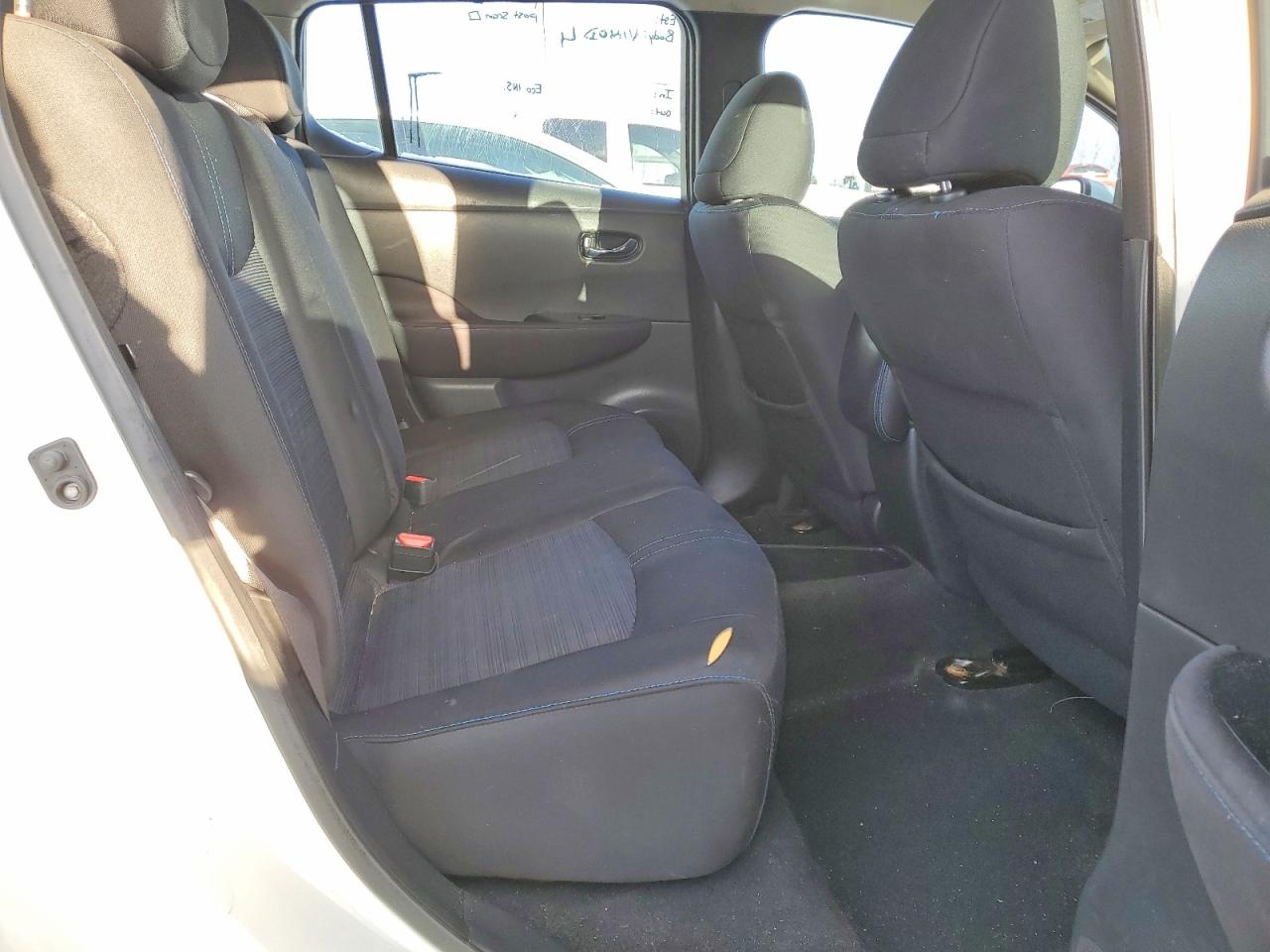 2018 NISSAN LEAF S photo 10