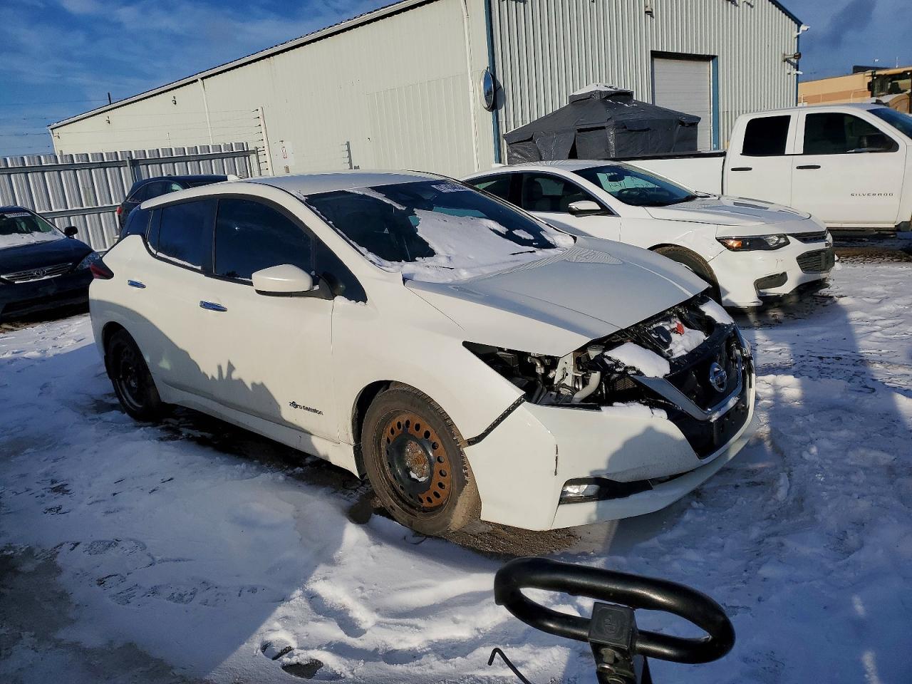 2018 NISSAN LEAF S photo 4