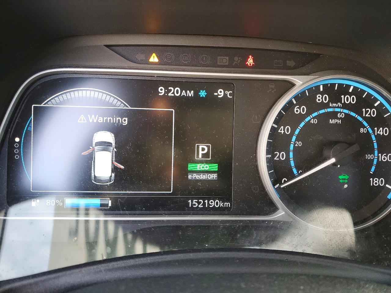 2018 NISSAN LEAF S photo 9