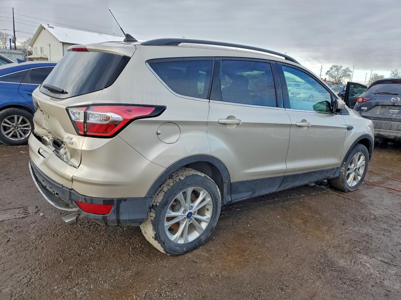 2018 FORD ESCAPE SE photo 3