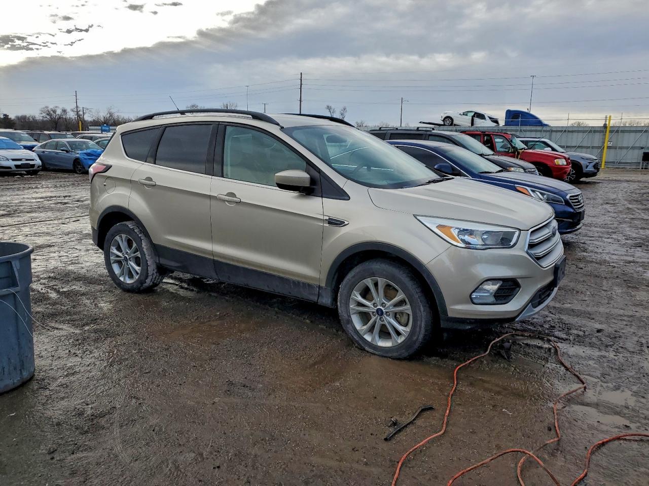 2018 FORD ESCAPE SE photo 4