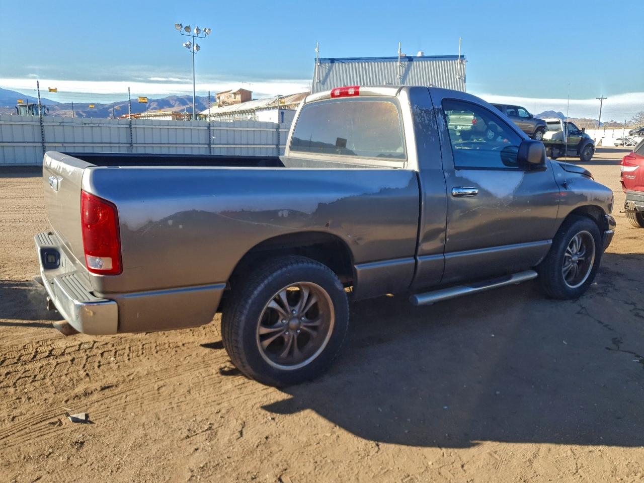 2004 DODGE RAM 1500 ST photo 3