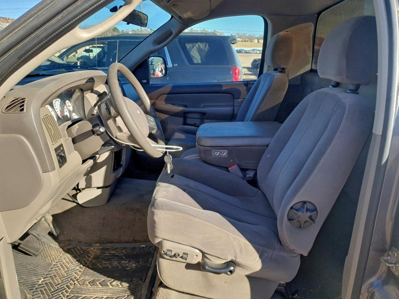 2004 DODGE RAM 1500 ST photo 7