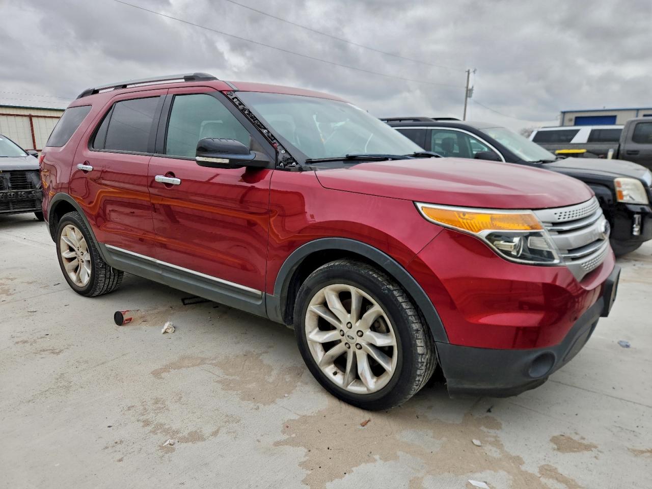 2014 FORD EXPLORER XLT photo 4