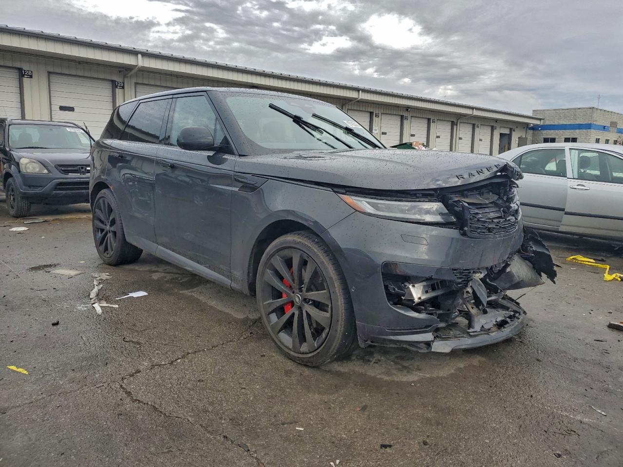 2025 LAND ROVER RANGE ROVER SPORT DYNAMIC SE photo 4