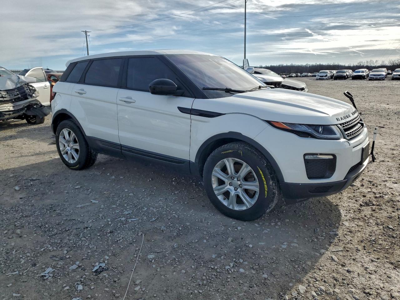 2016 LAND ROVER RANGE ROVER EVOQUE SE photo 4