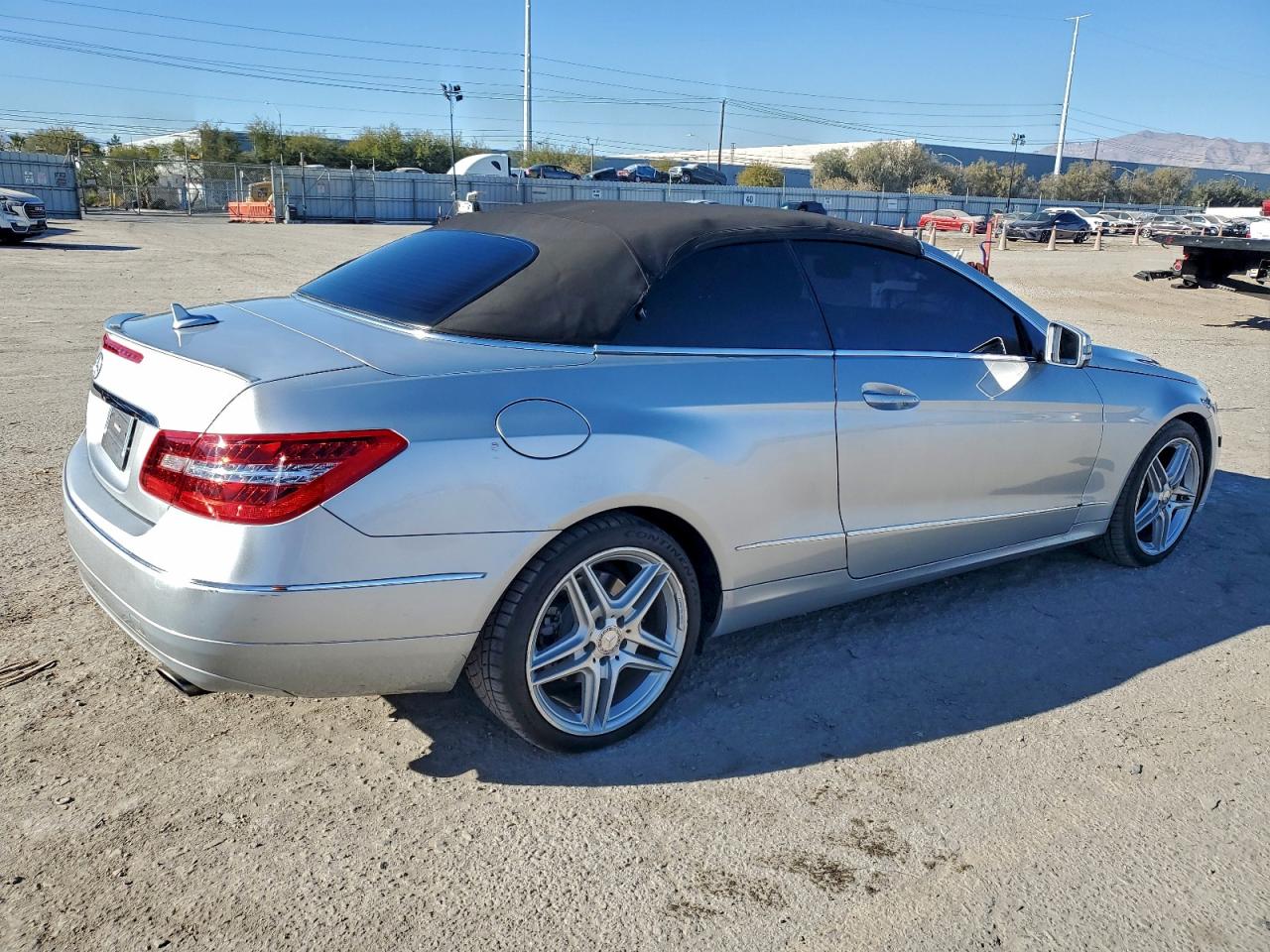 2011 MERCEDES-BENZ E 350 photo 3