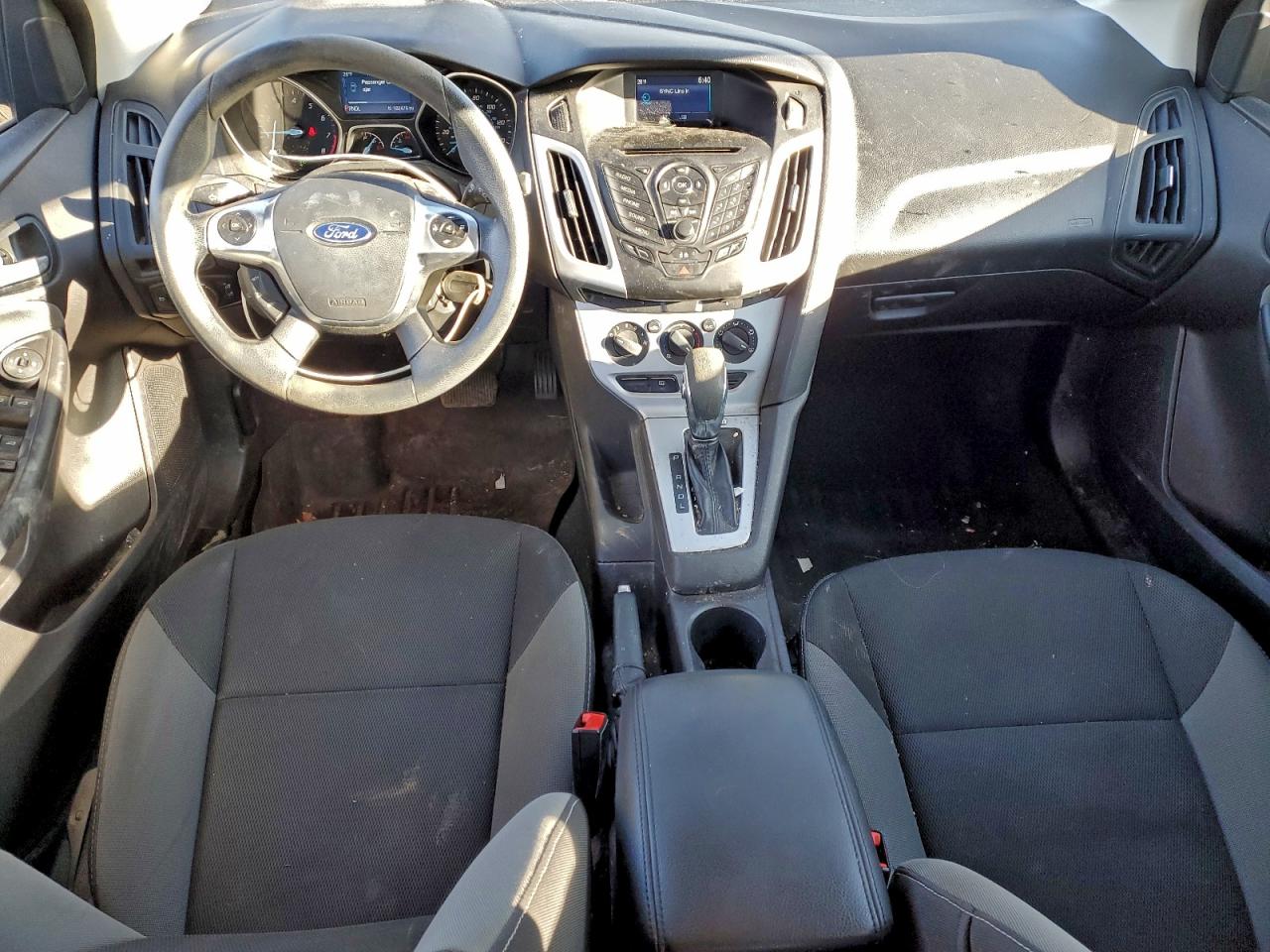 2014 FORD FOCUS SE photo 8