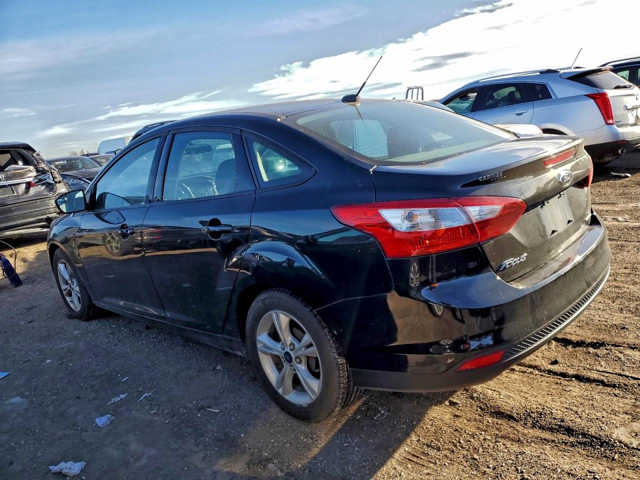2014 FORD FOCUS SE photo 2
