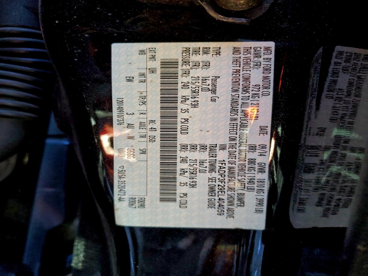 2014 FORD FOCUS SE photo 12