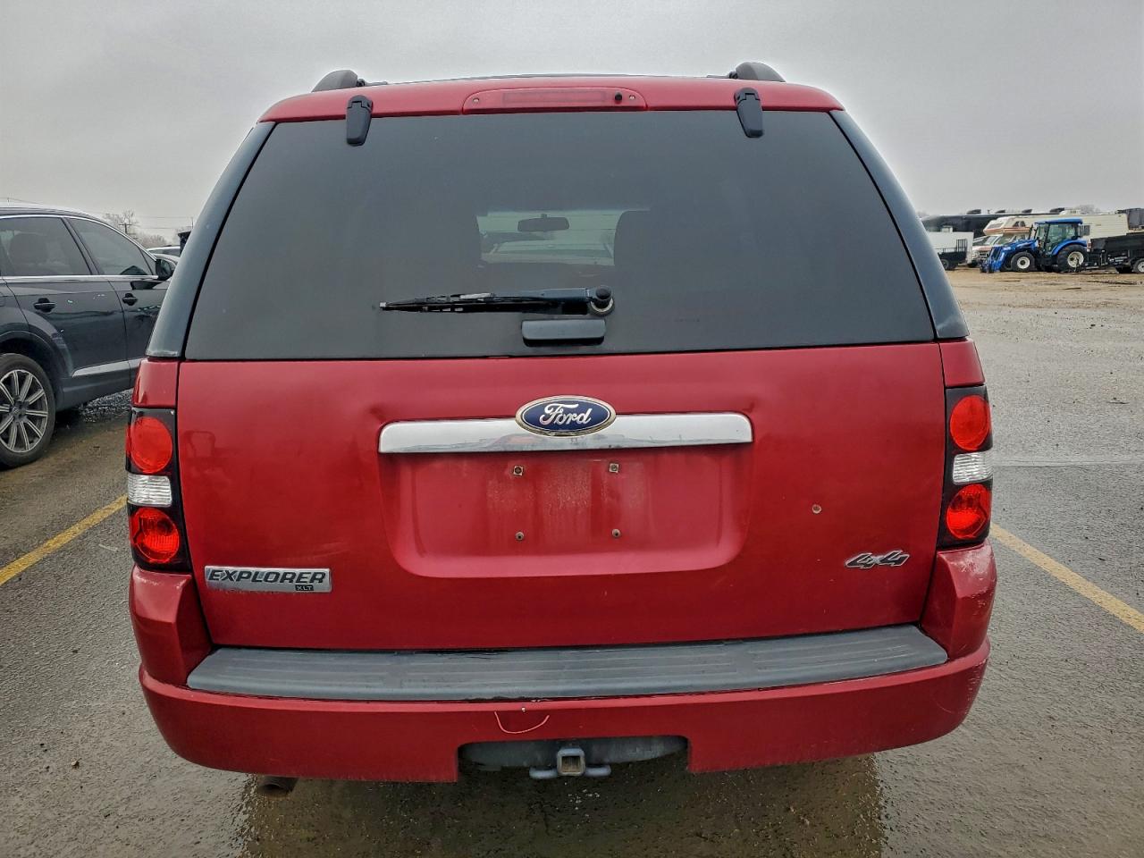 2010 FORD EXPLORER XLT photo 6
