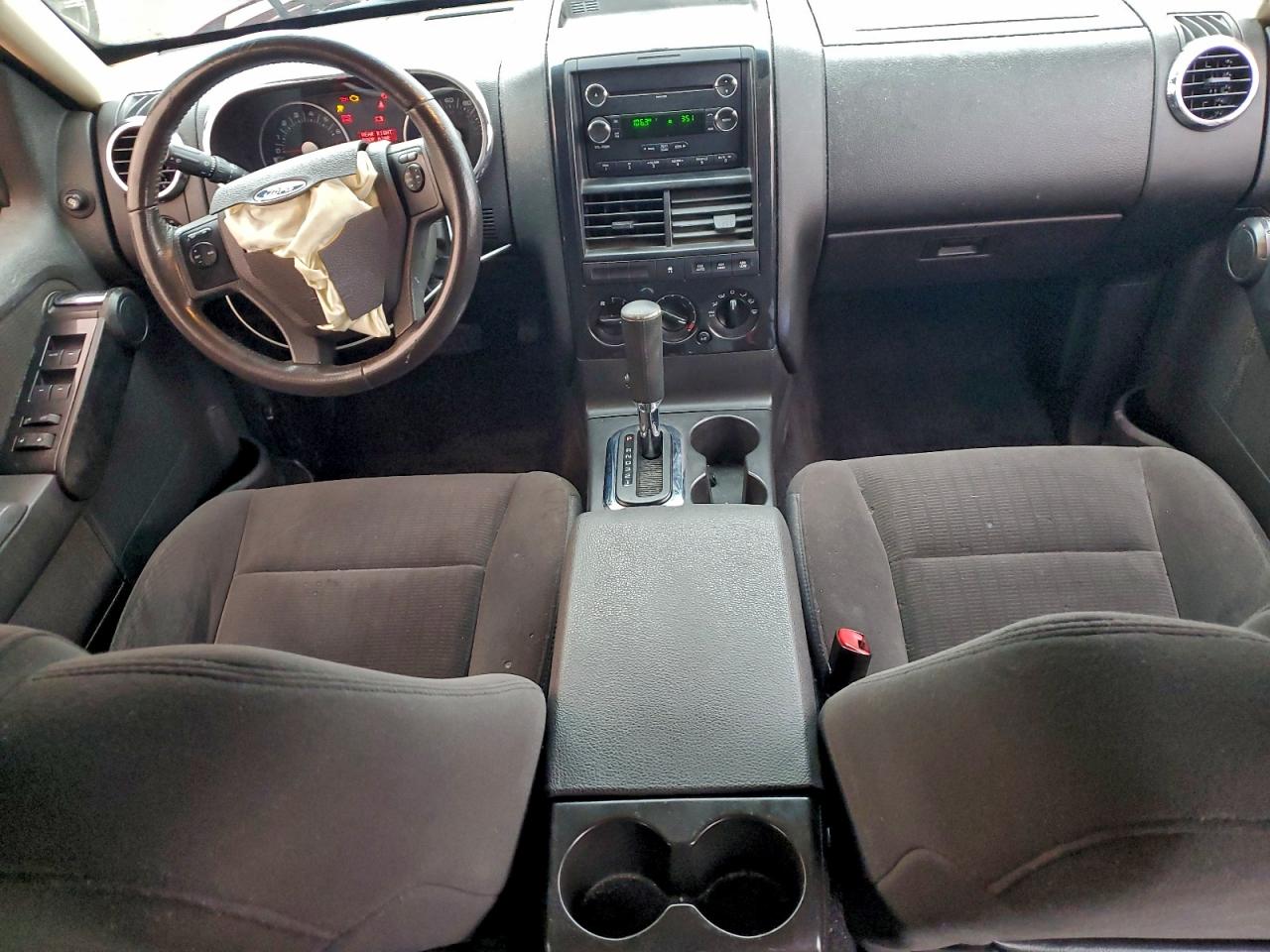 2010 FORD EXPLORER XLT photo 8