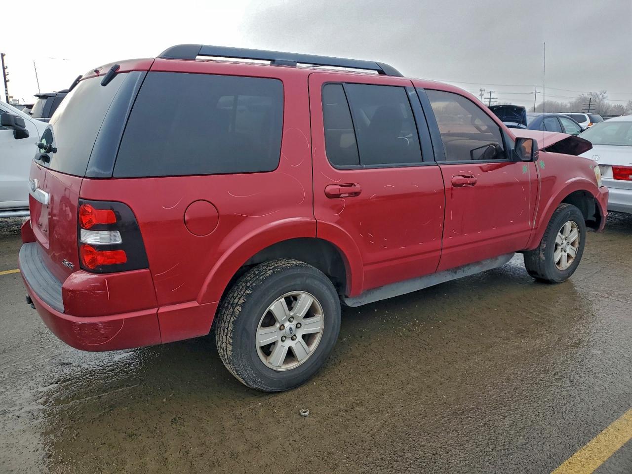 2010 FORD EXPLORER XLT photo 3