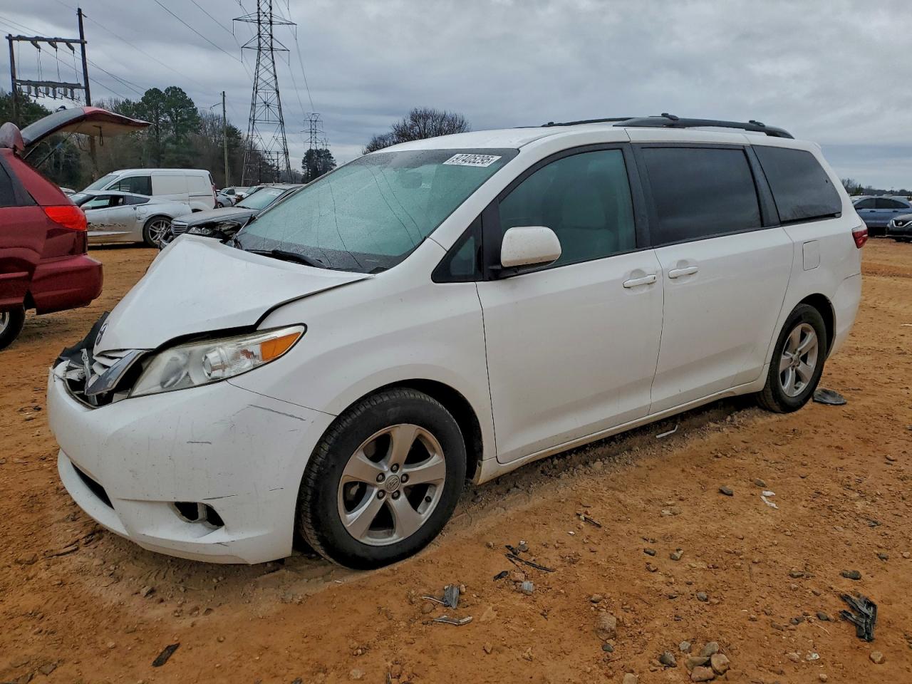 2016 TOYOTA SIENNA