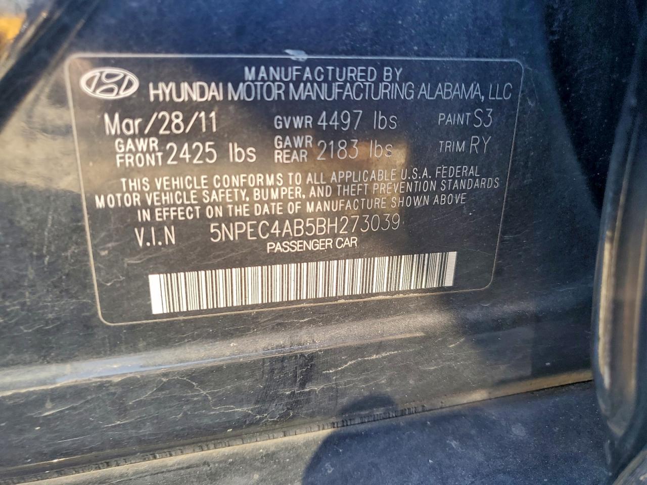 2011 HYUNDAI SONATA SE photo 12