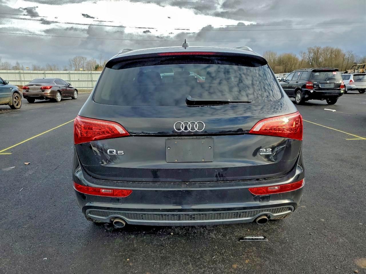 2012 AUDI Q5 PREMIUM PLUS photo 6
