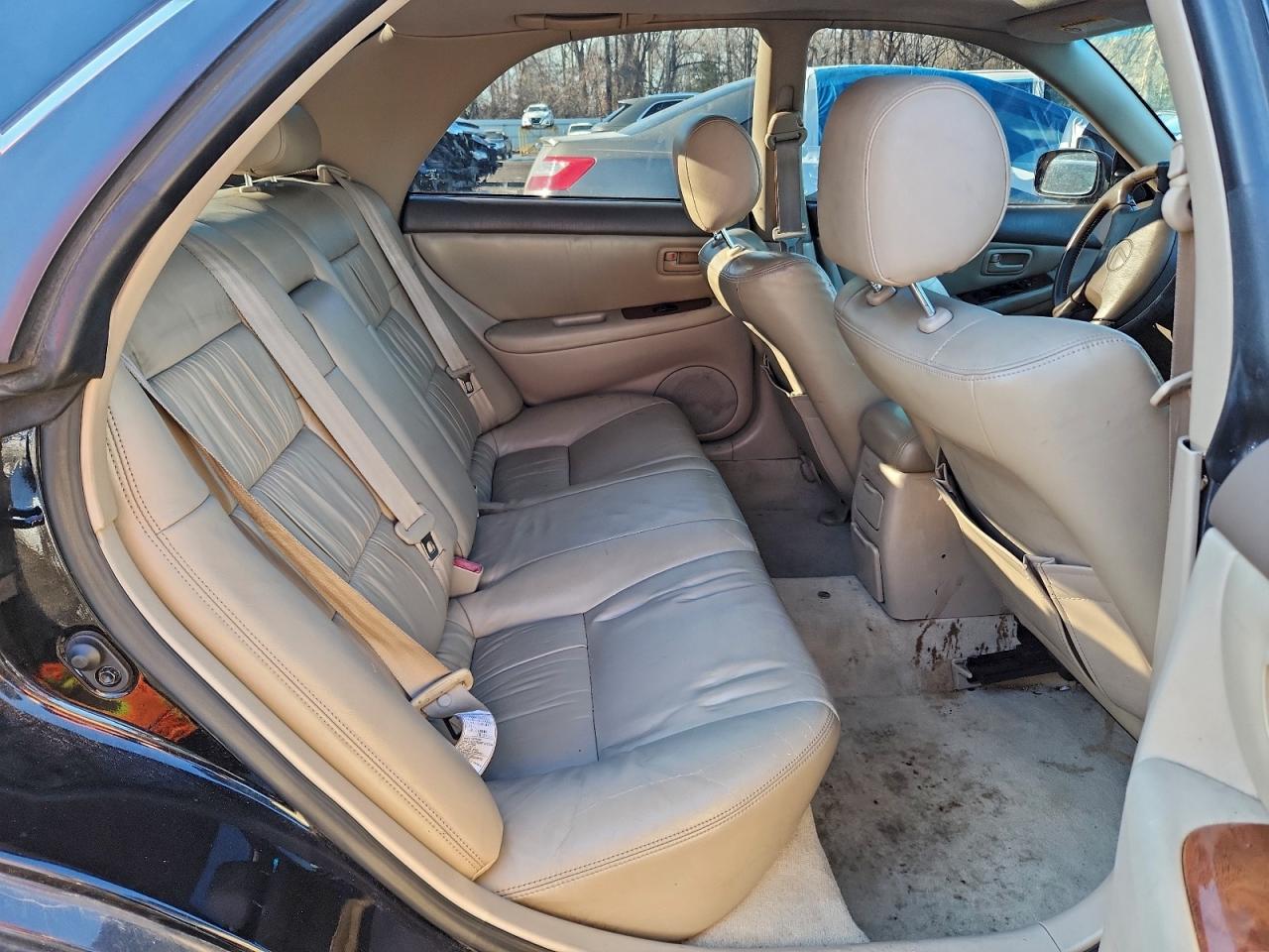 1997 LEXUS ES 300 photo 10