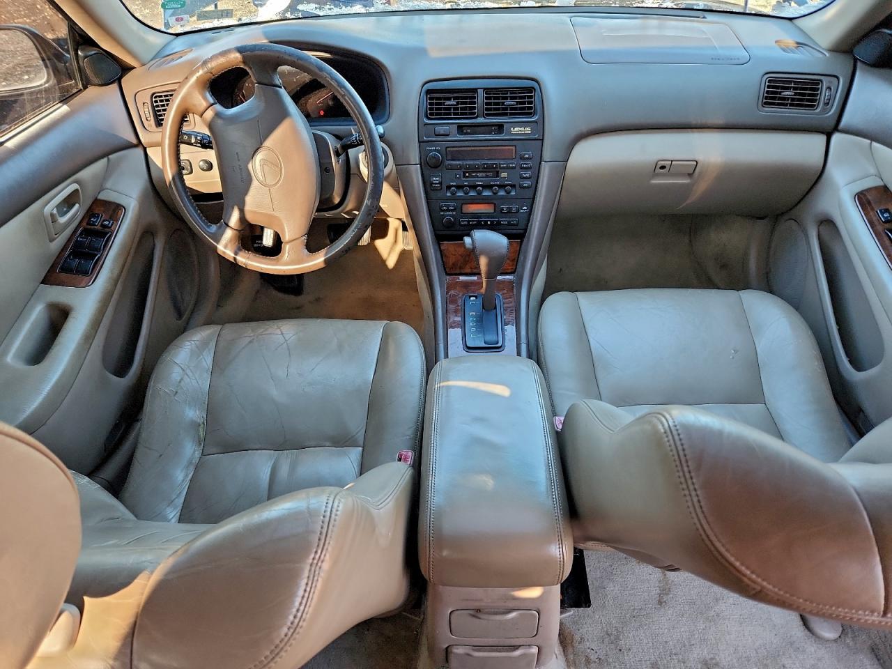 1997 LEXUS ES 300 photo 8