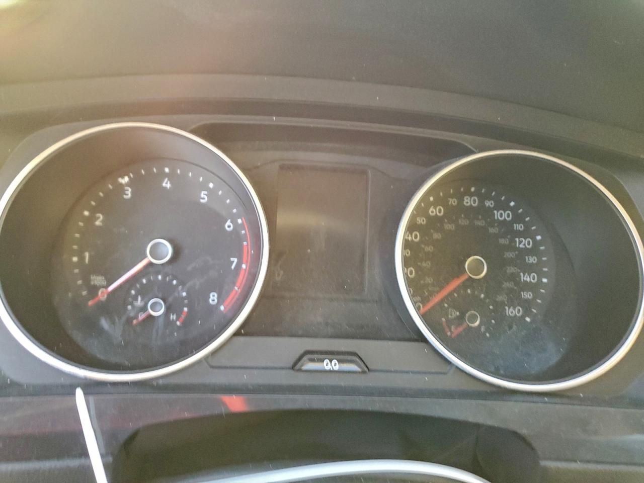 2021 VOLKSWAGEN TIGUAN SE photo 9