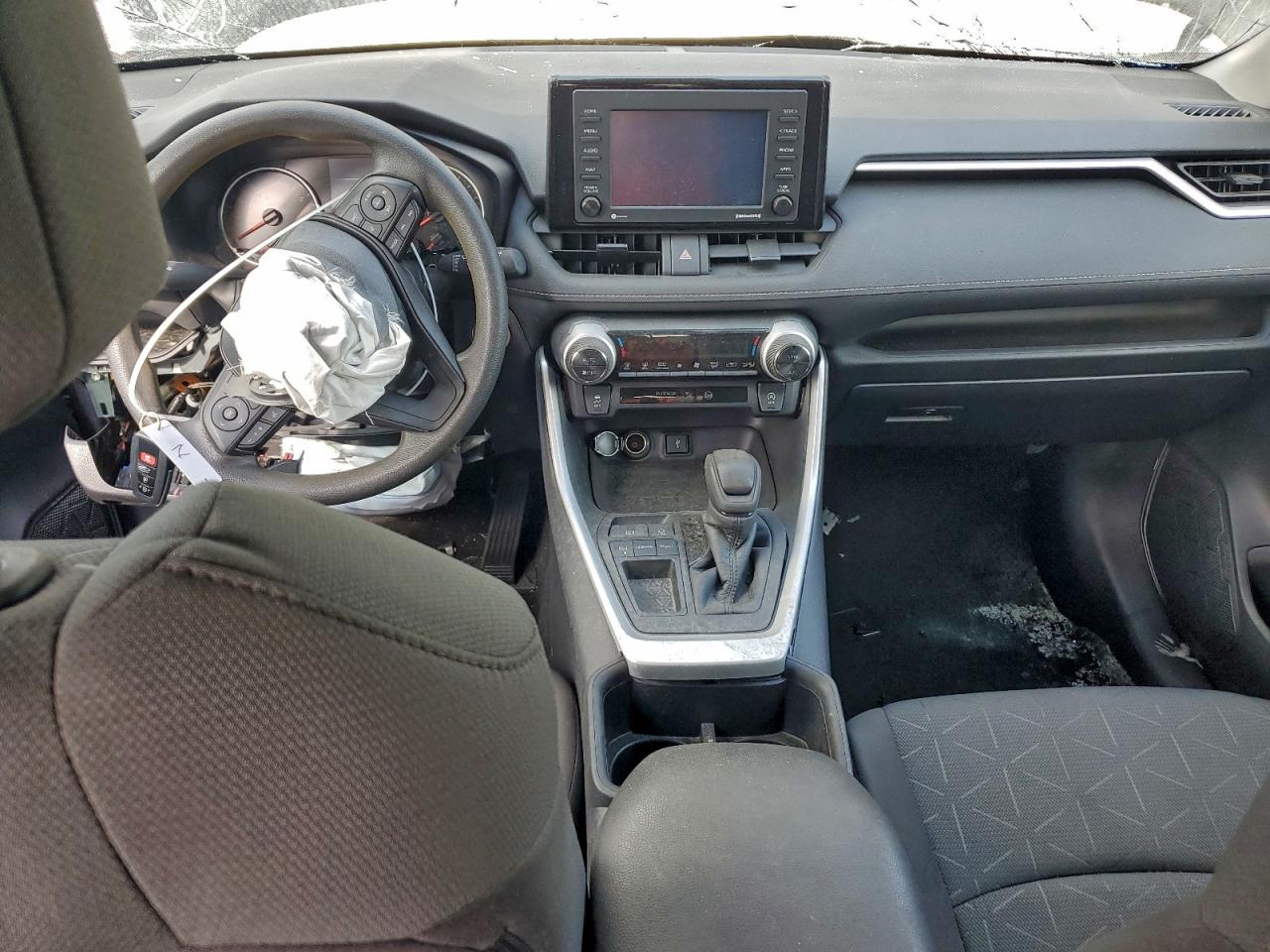2022 TOYOTA RAV4 XLE photo 8