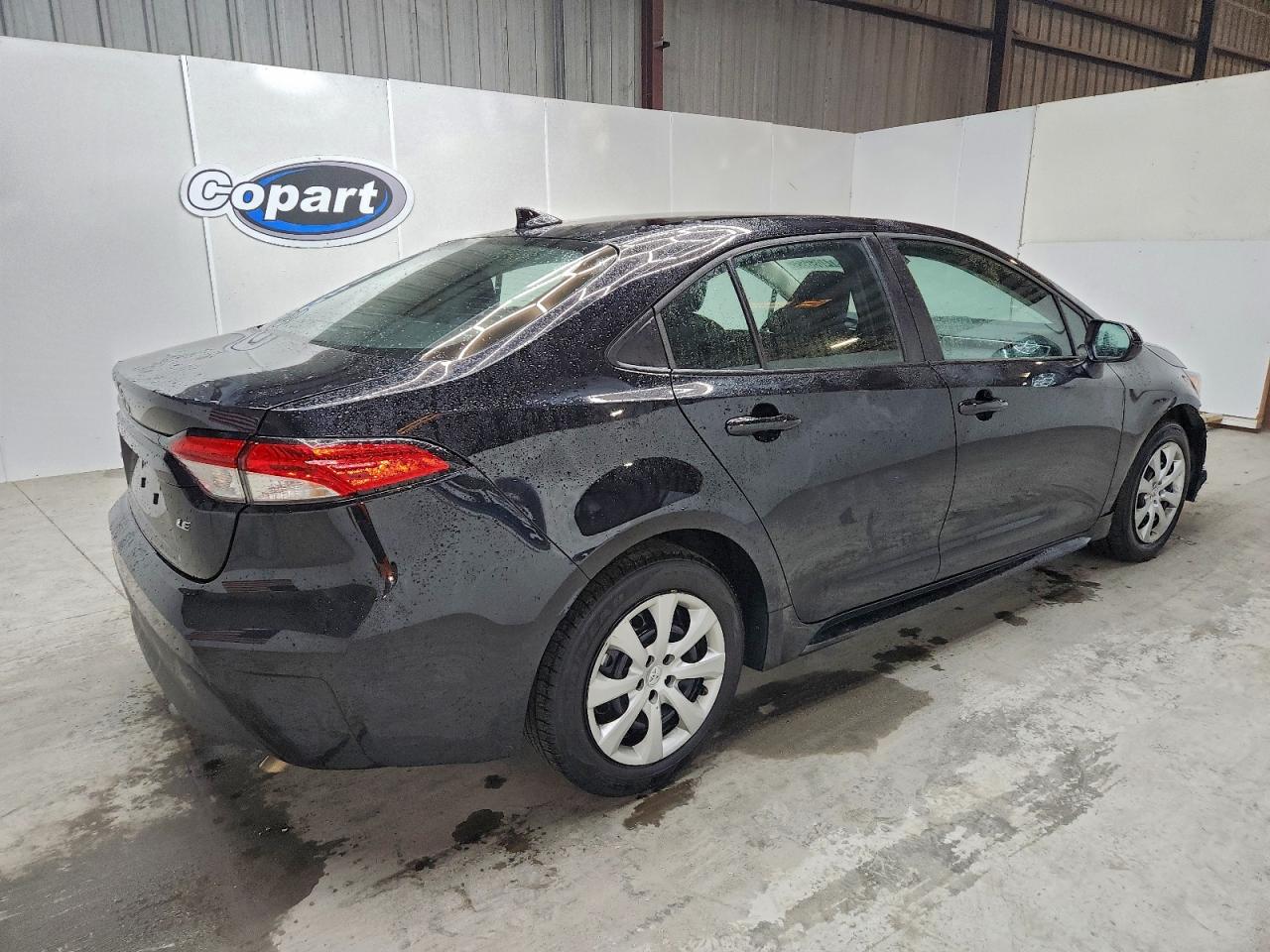 2024 TOYOTA COROLLA LE photo 3