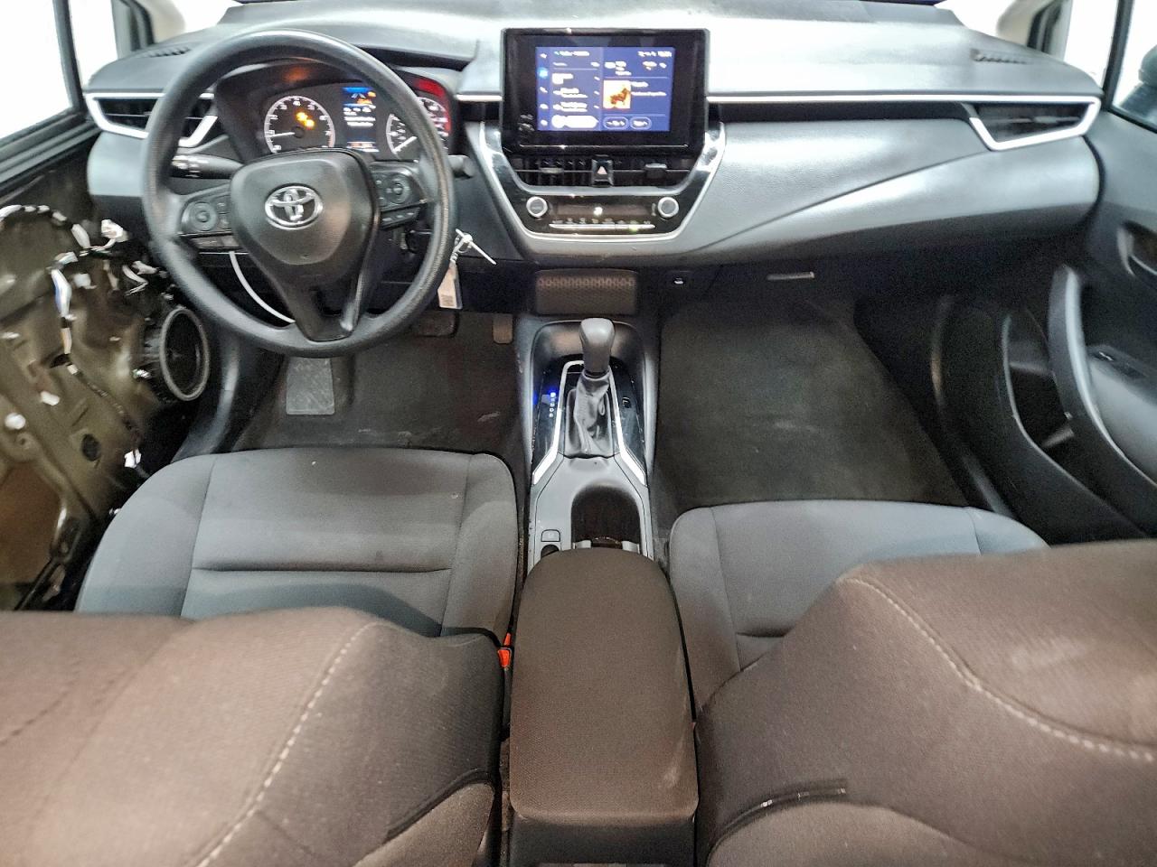 2024 TOYOTA COROLLA LE photo 8