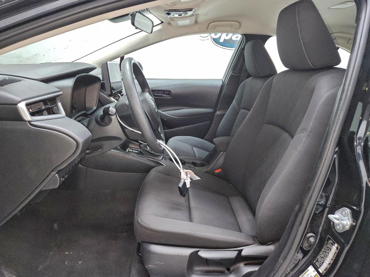 2024 TOYOTA COROLLA LE photo 7