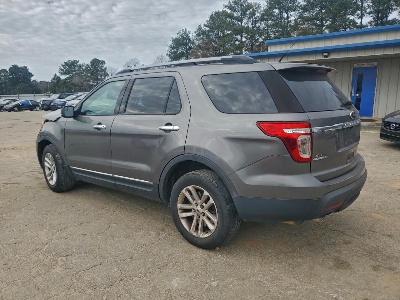 2014 FORD EXPLORER XLT photo 2
