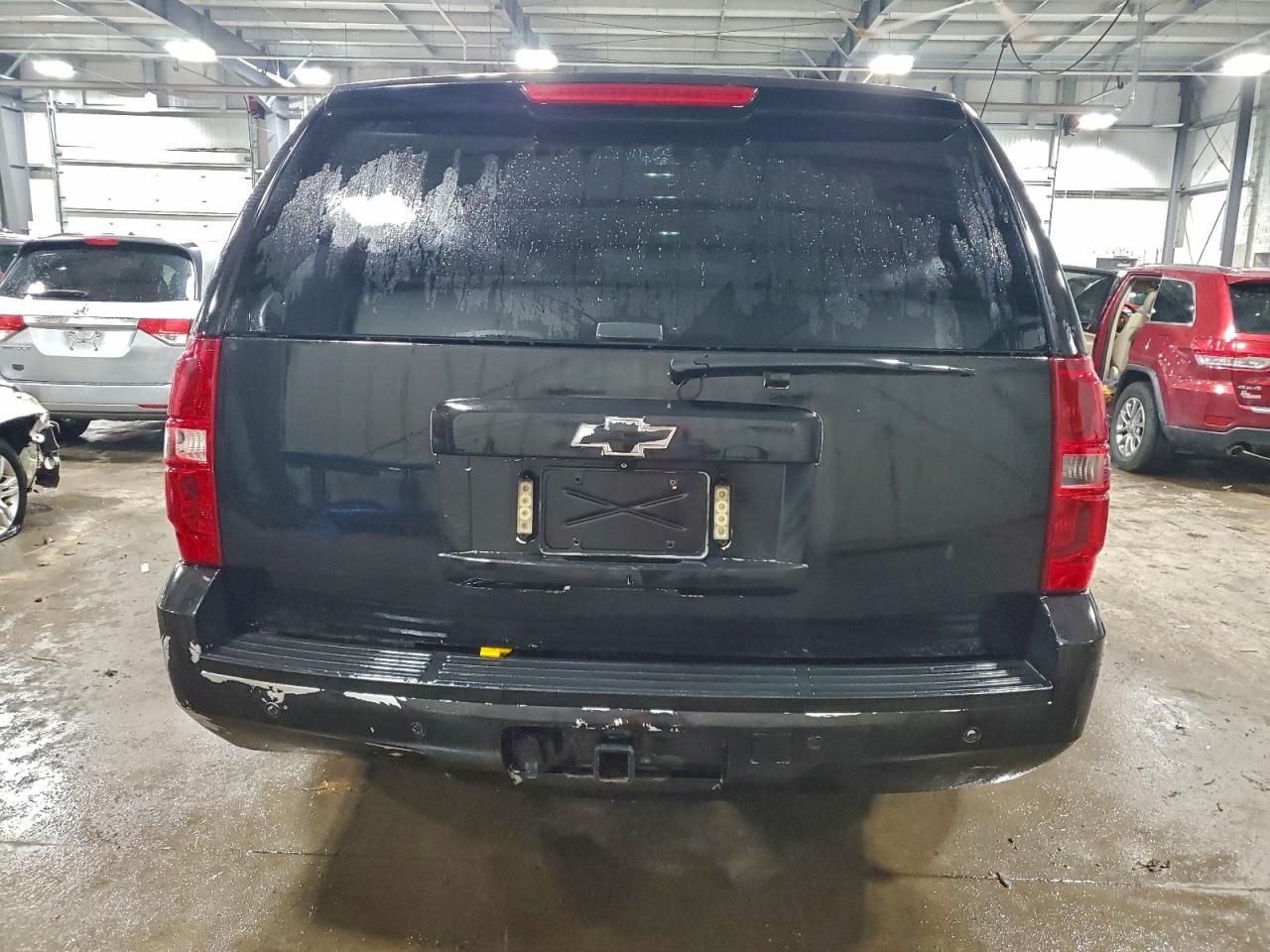 2011 CHEVROLET SUBURBAN K1500 LT photo 6