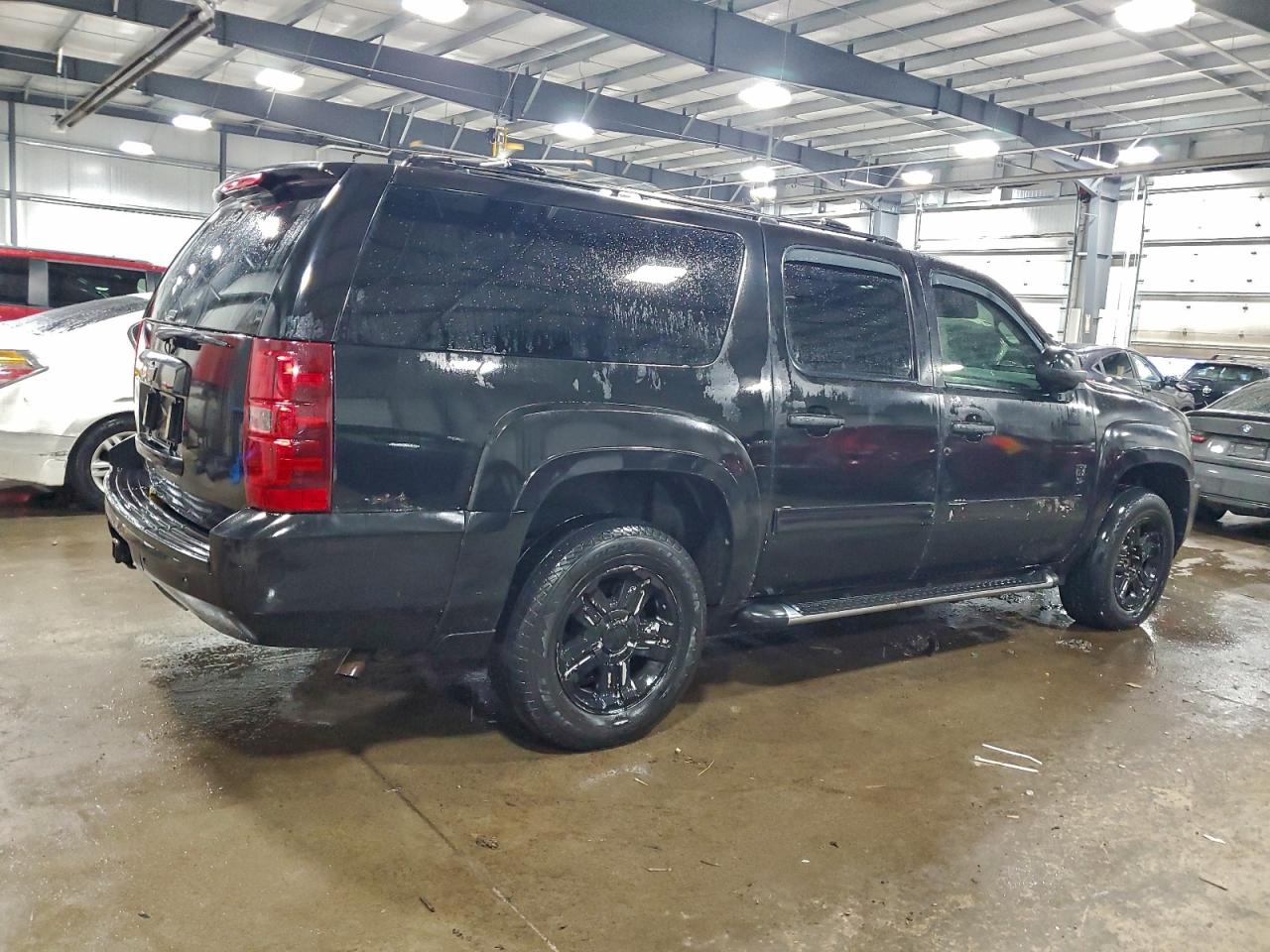 2011 CHEVROLET SUBURBAN K1500 LT photo 3