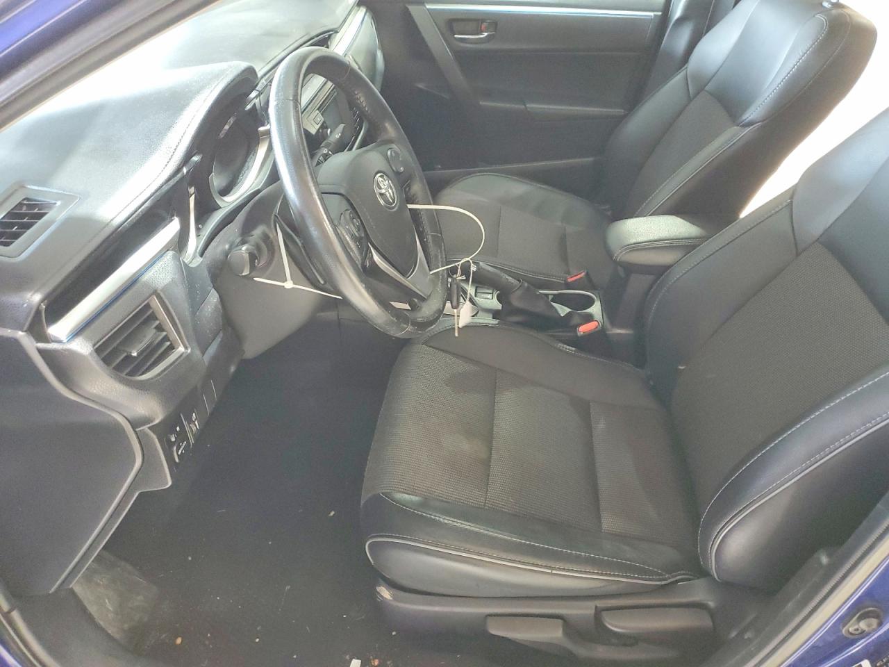 2014 TOYOTA COROLLA L photo 7