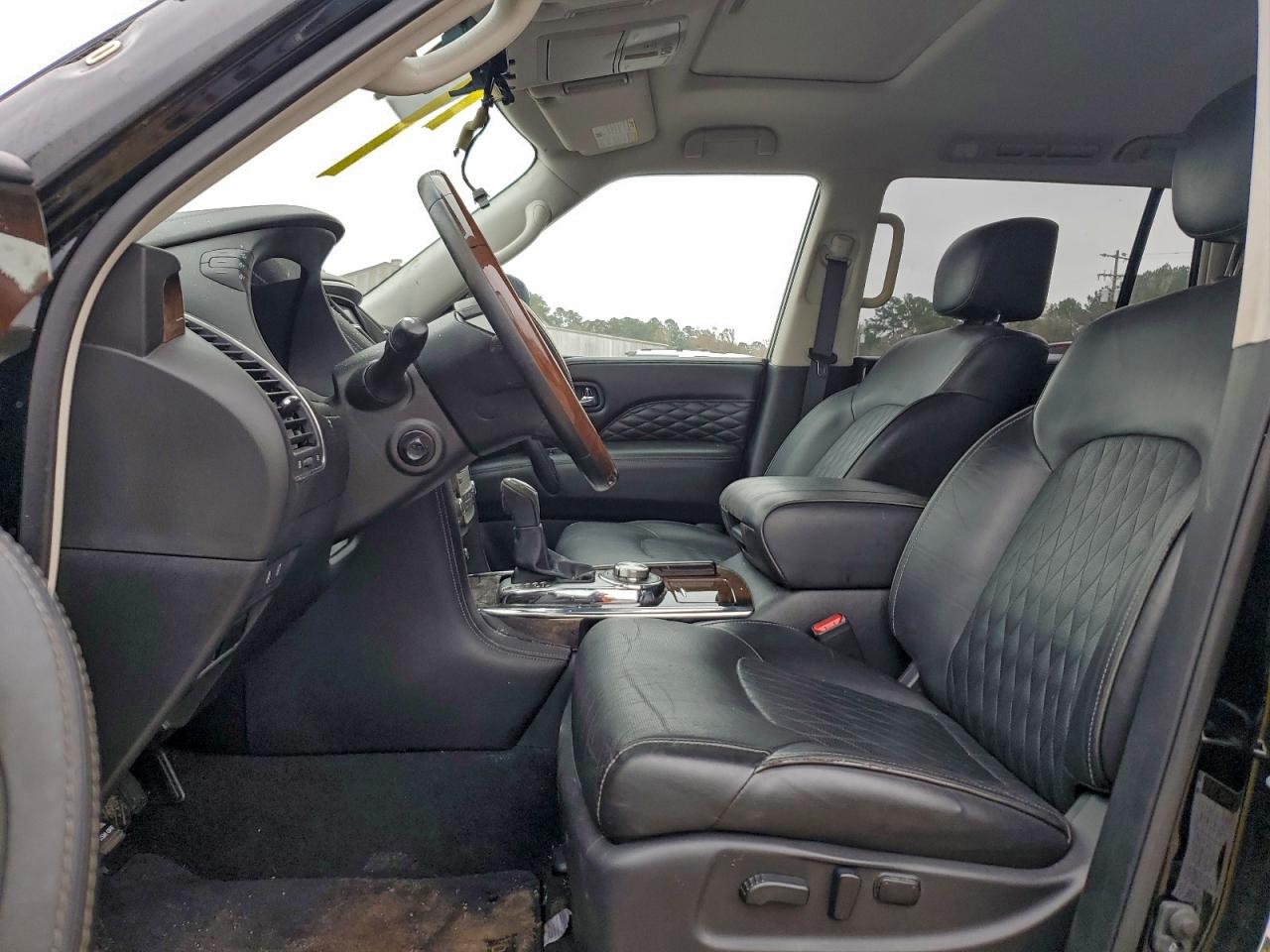 2018 INFINITI QX80 BASE photo 7