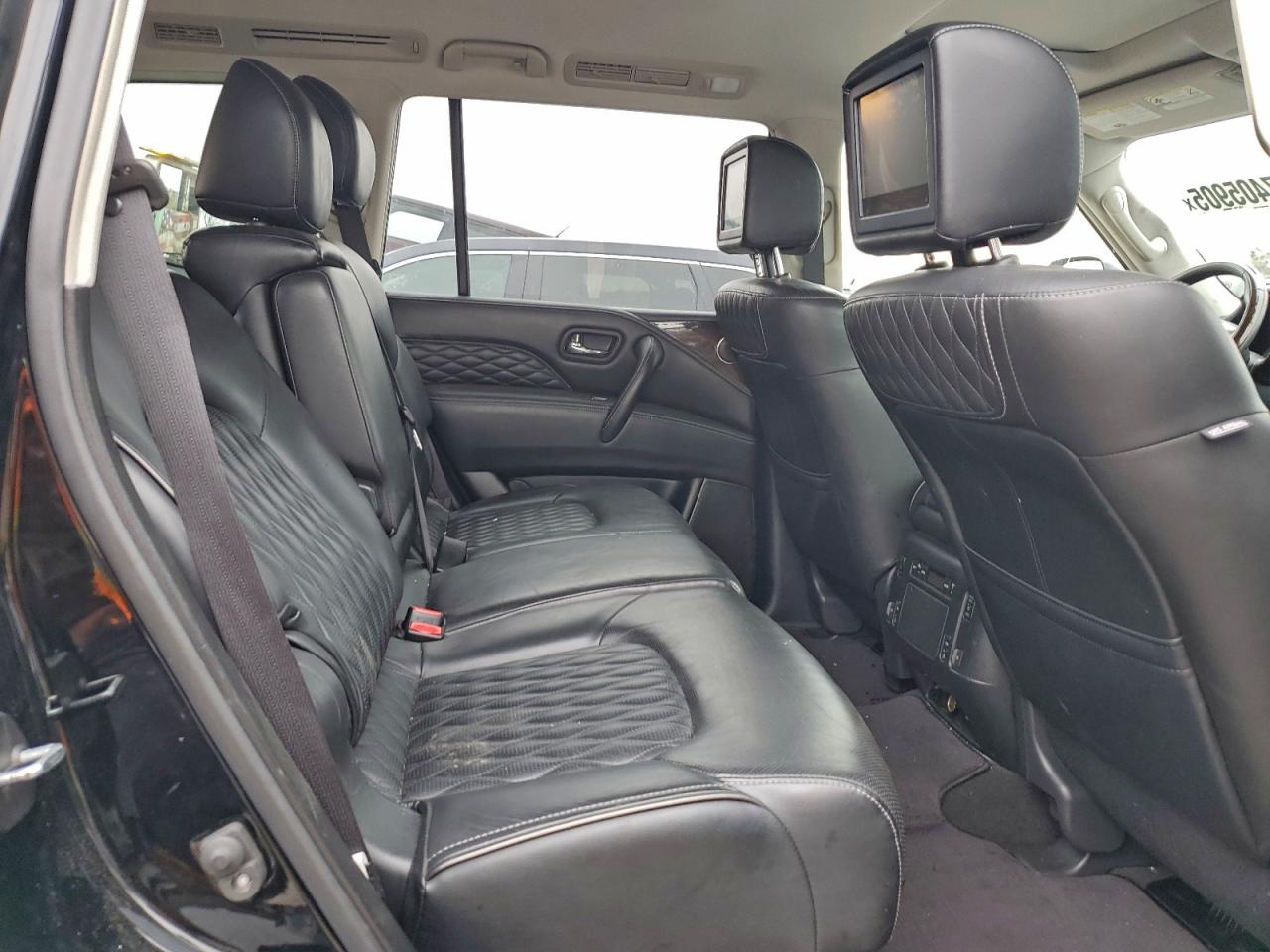 2018 INFINITI QX80 BASE photo 10