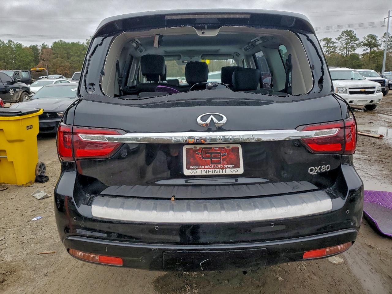 2018 INFINITI QX80 BASE photo 6