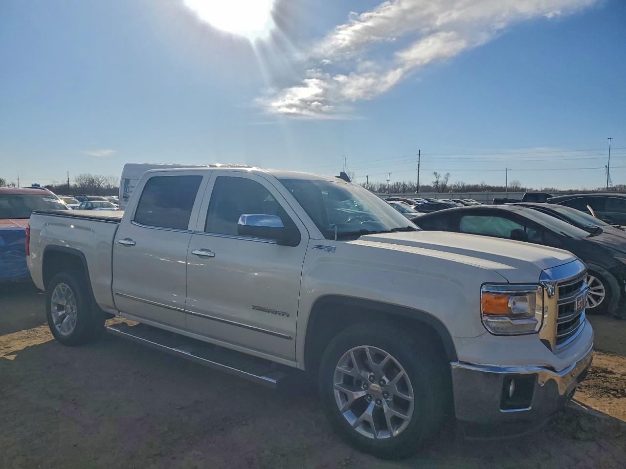 2015 GMC SIERRA K1500 SLT photo 4