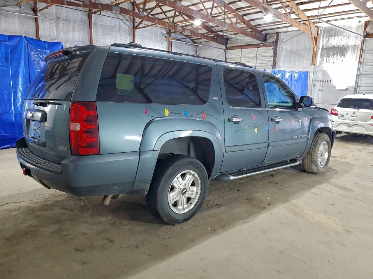 2008 CHEVROLET SUBURBAN K1500 LS photo 3