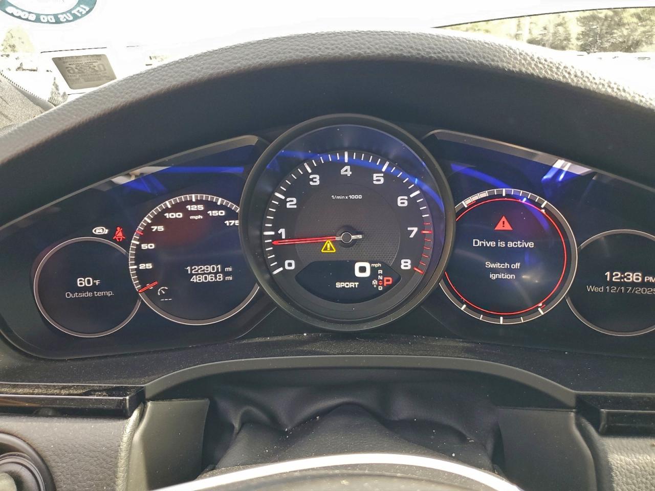 2019 PORSCHE CAYENNE photo 9