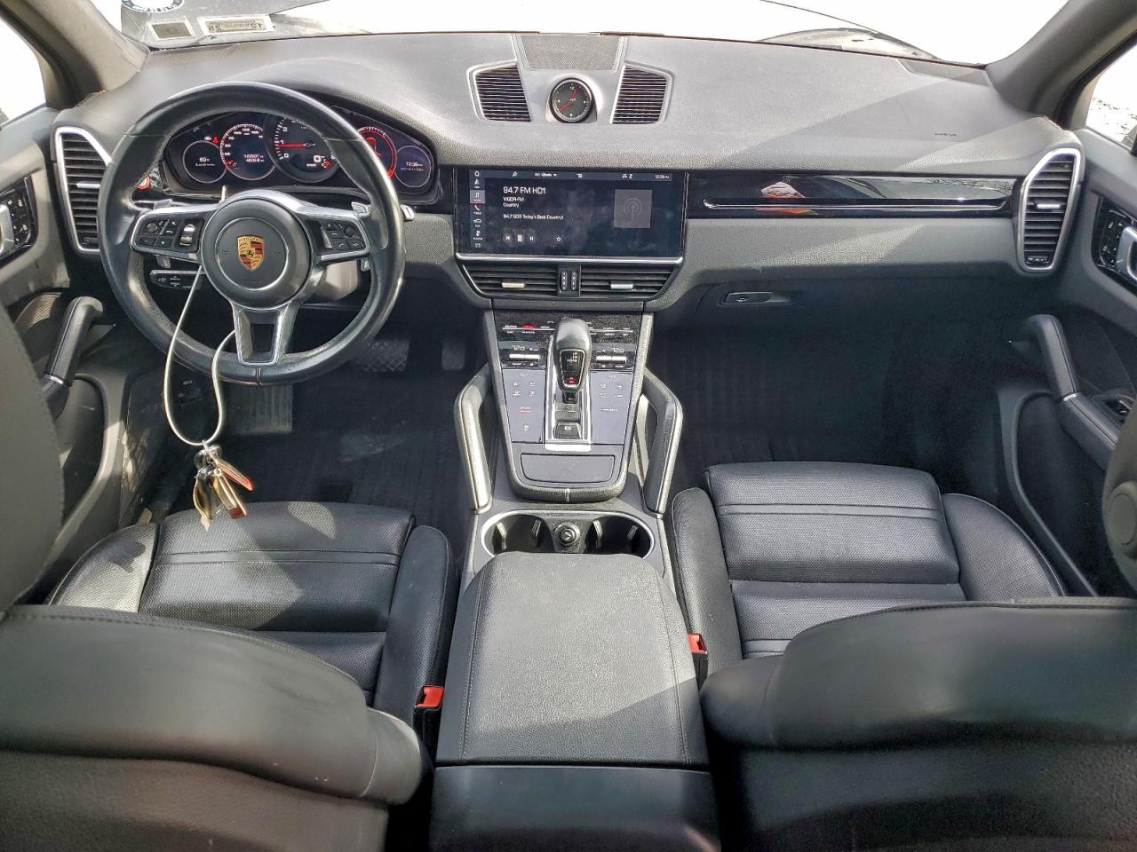 2019 PORSCHE CAYENNE photo 8