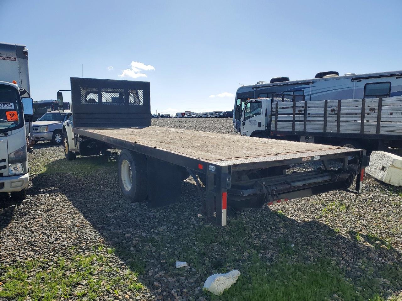 2013 FREIGHTLINER M2 106 MEDIUM DUTY photo 3