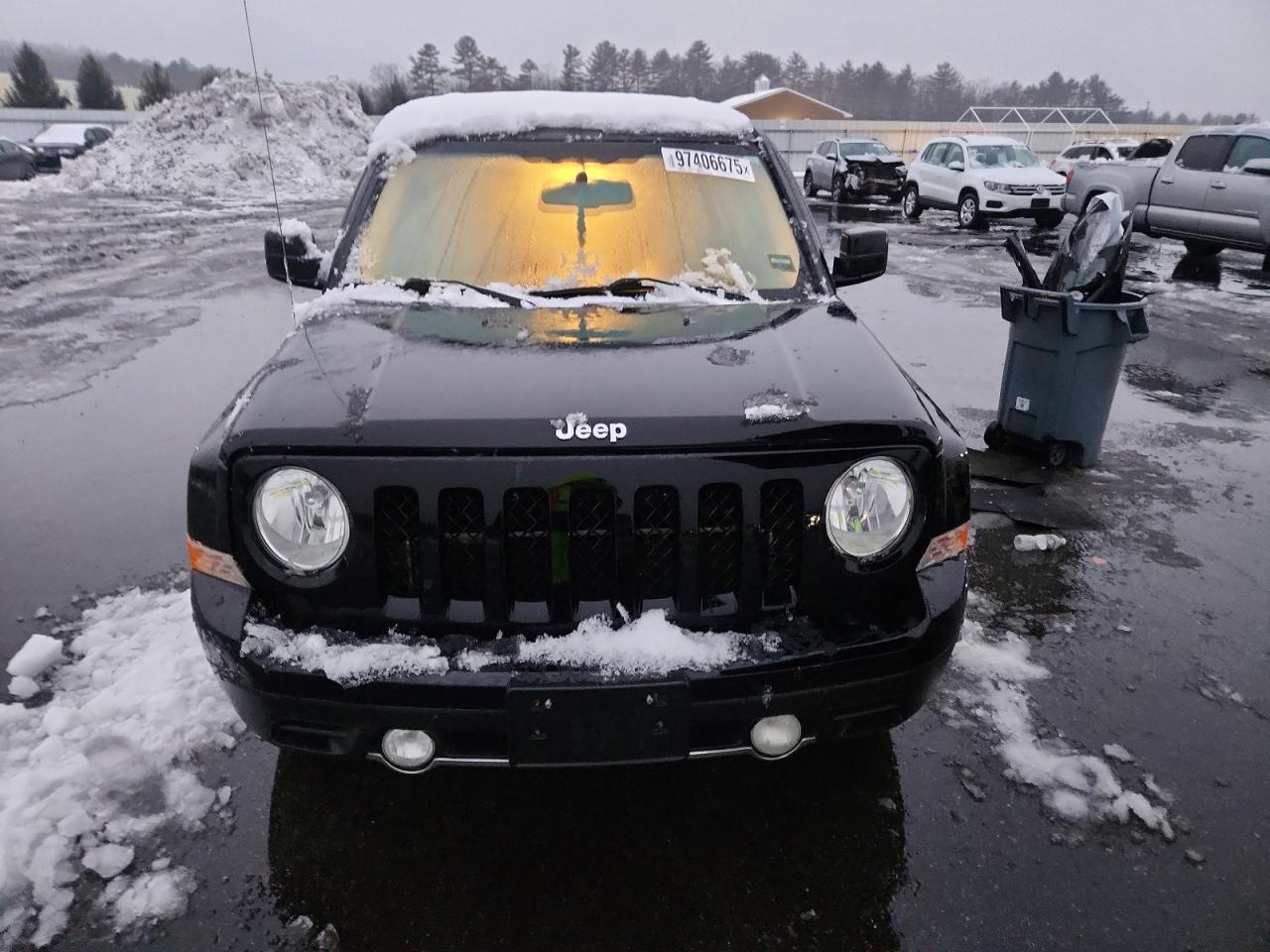 2017 JEEP PATRIOT LATITUDE photo 5