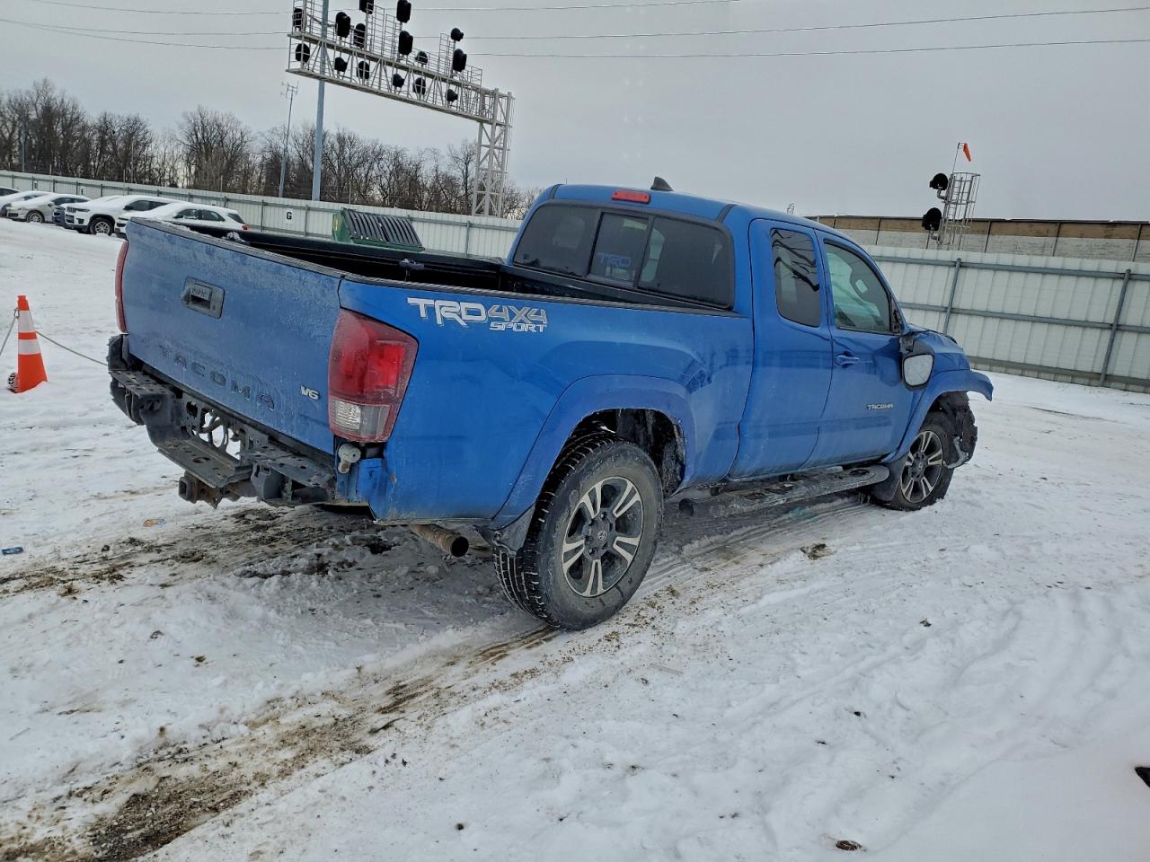 2017 TOYOTA TACOMA ACCESS CAB photo 3