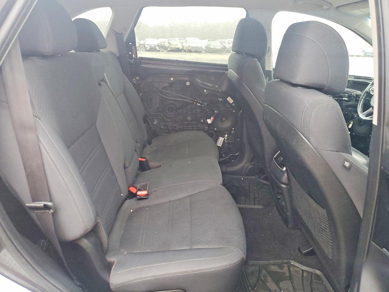 2017 KIA SORENTO LX photo 31