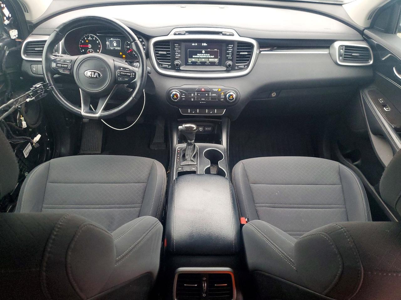 2017 KIA SORENTO LX photo 22
